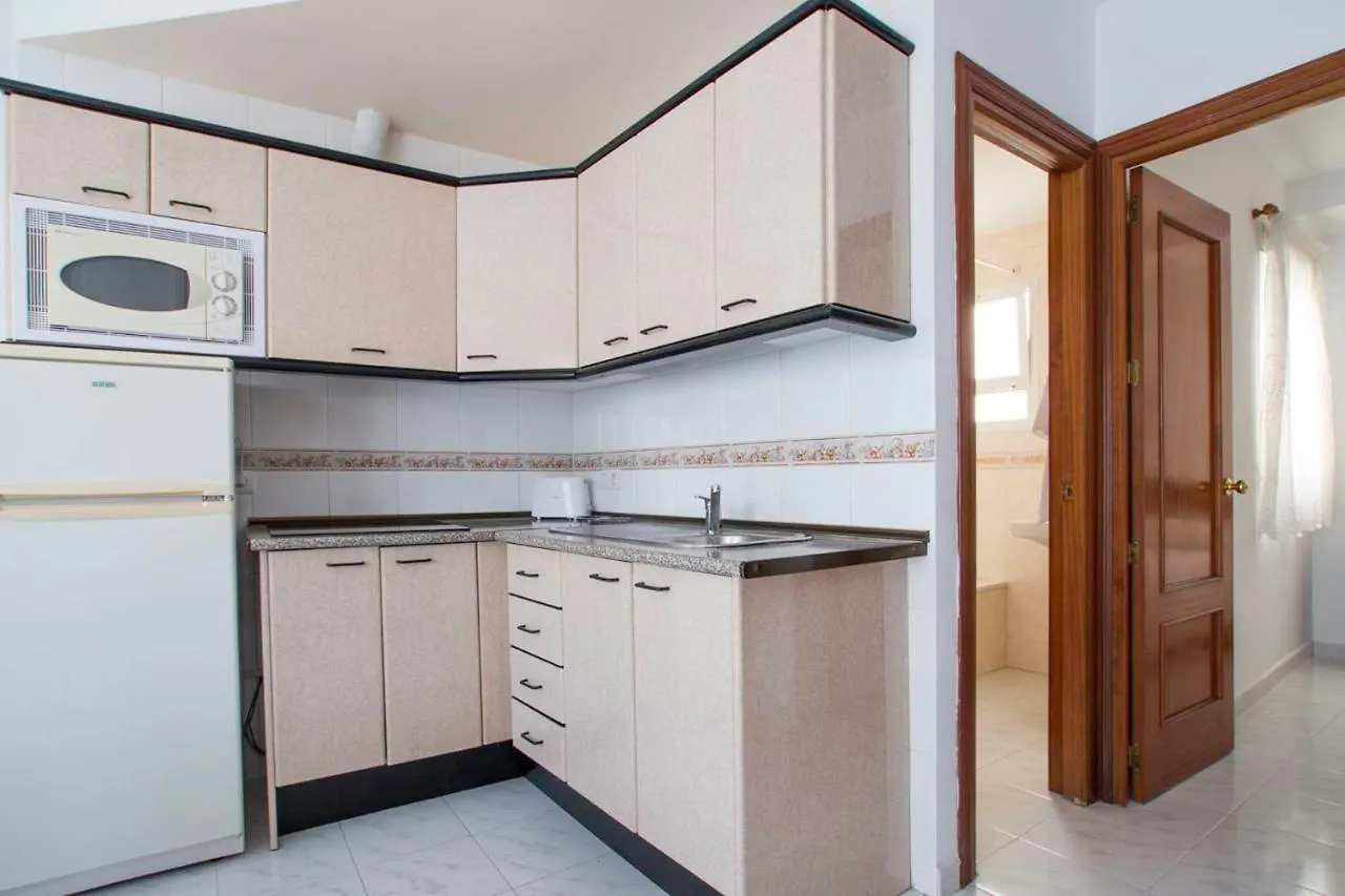 Apartamentos Carmen Maro