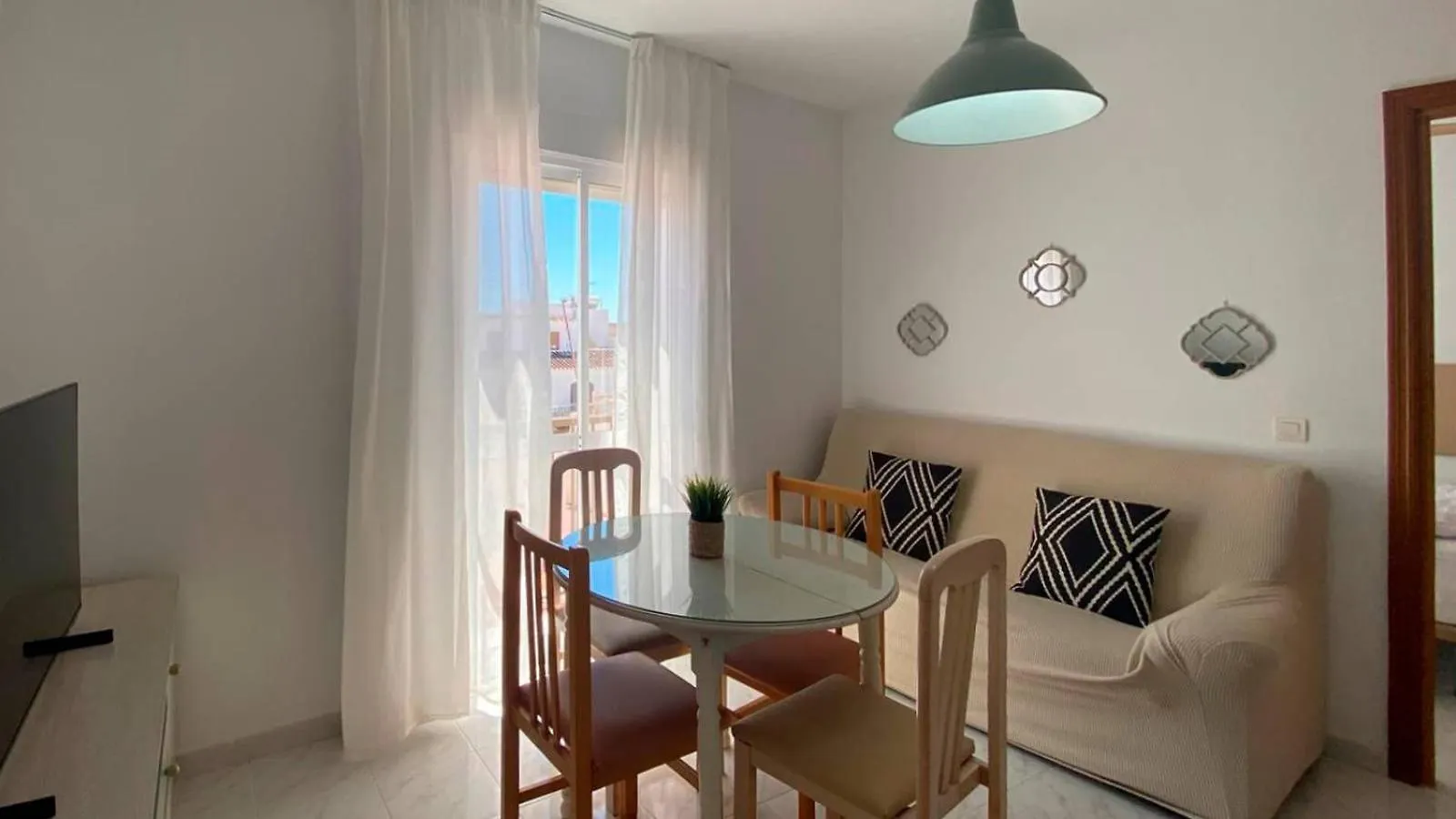 Apartamentos Carmen Maro